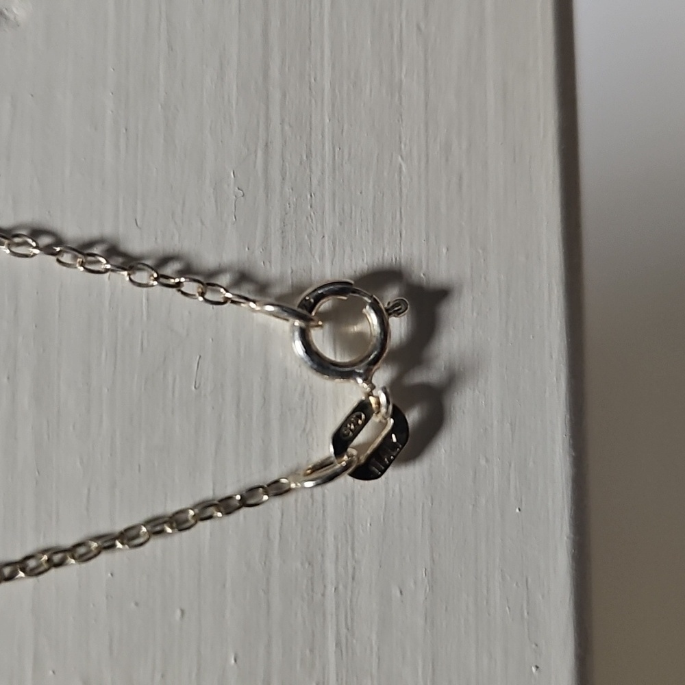 Cascading Pearls Pendant w/chain! - Picture 7 of 9